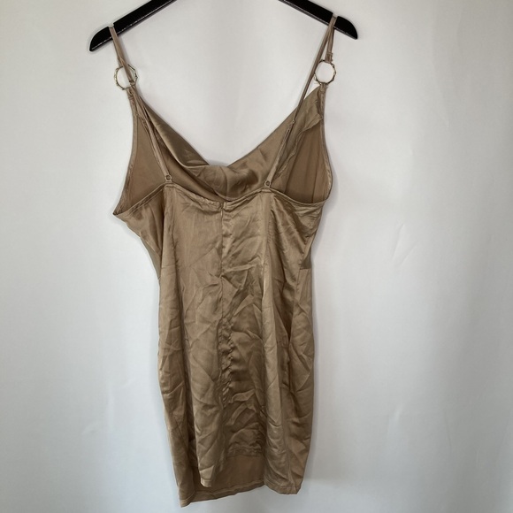 PrettyLittleThing Champagne Satin Cowl Neck Bodycon Dress Size 6 - Picture 11 of 13